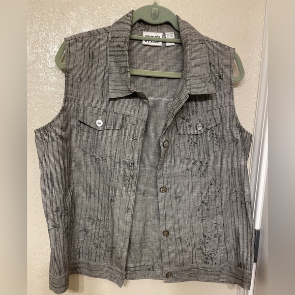 Chico’s Linen Cotton Grey Embroidered Sleeveless Button-Up Vest Size 2 (12-14) - Picture 1 of 9